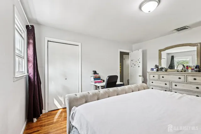 $629,000 | 16 Kerschner Lane, East Brunswick, NJ 08816