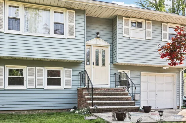 $629,000 | 16 Kerschner Lane, East Brunswick, NJ 08816