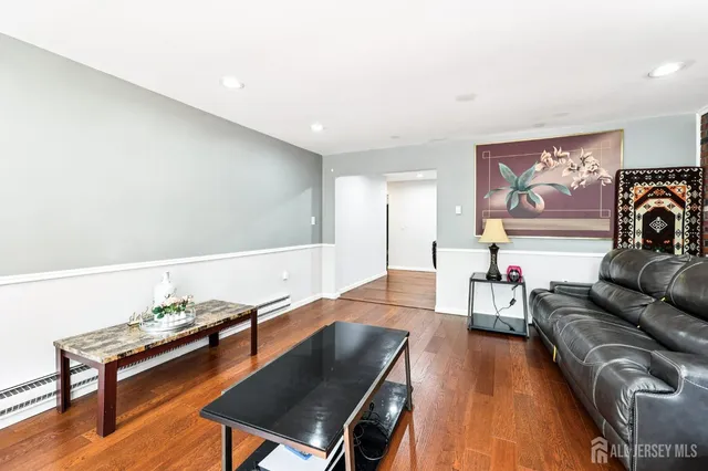 $629,000 | 16 Kerschner Lane, East Brunswick, NJ 08816