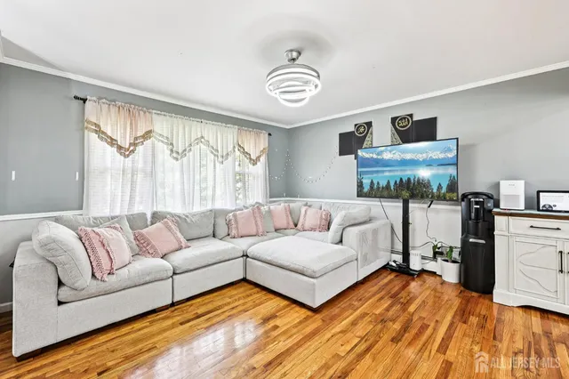 $629,000 | 16 Kerschner Lane, East Brunswick, NJ 08816