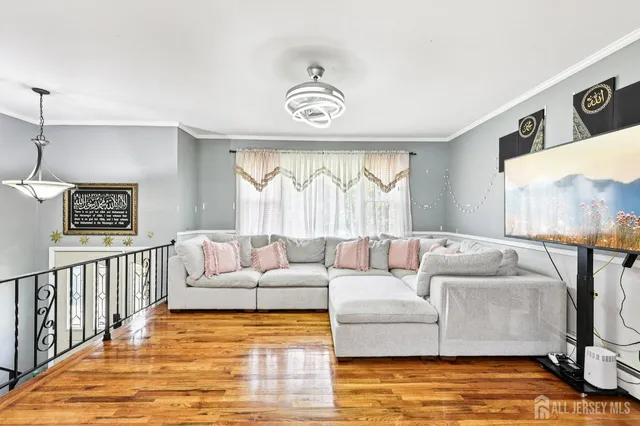 $629,000 | 16 Kerschner Lane, East Brunswick, NJ 08816