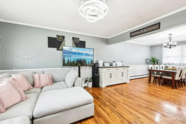 $629,000 | 16 Kerschner Lane, East Brunswick, NJ 08816