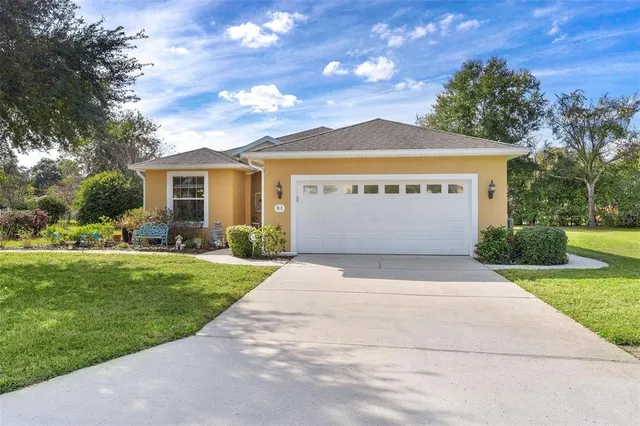 $399,000 | 81 Twin Lake Circle, Umatilla, FL 32784