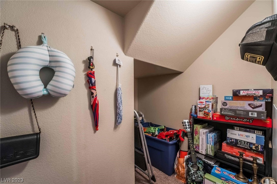 2140 Mooreview Street Henderson, NV 89012 - Photo 14 of 39