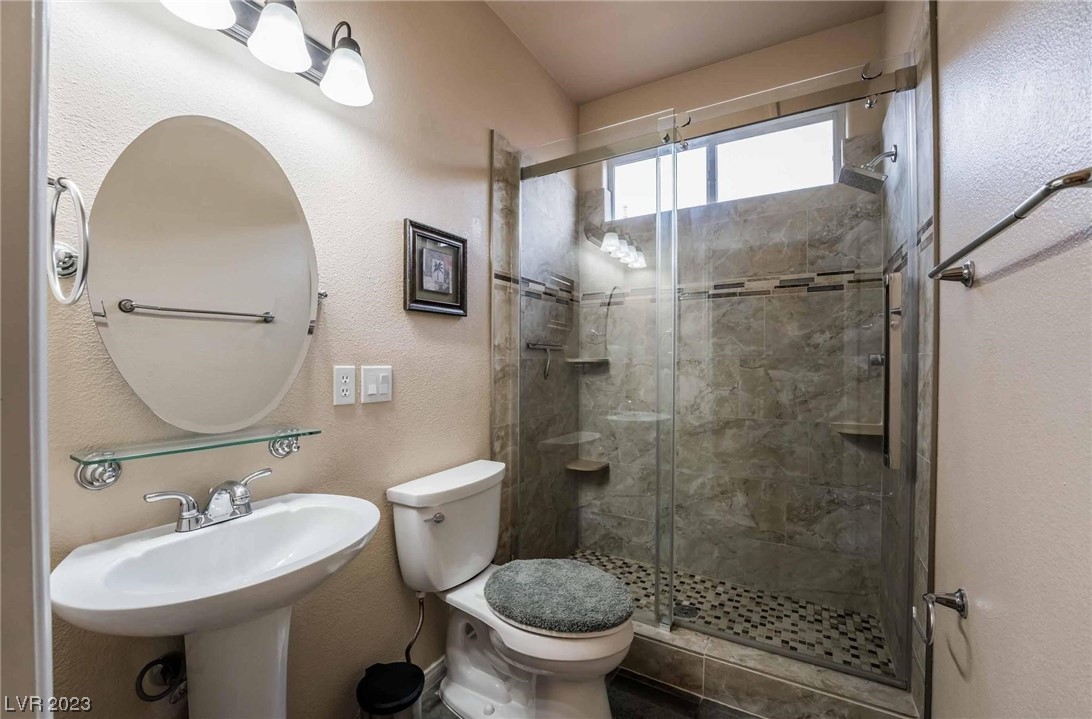 2140 Mooreview Street Henderson, NV 89012 - Photo 32 of 39