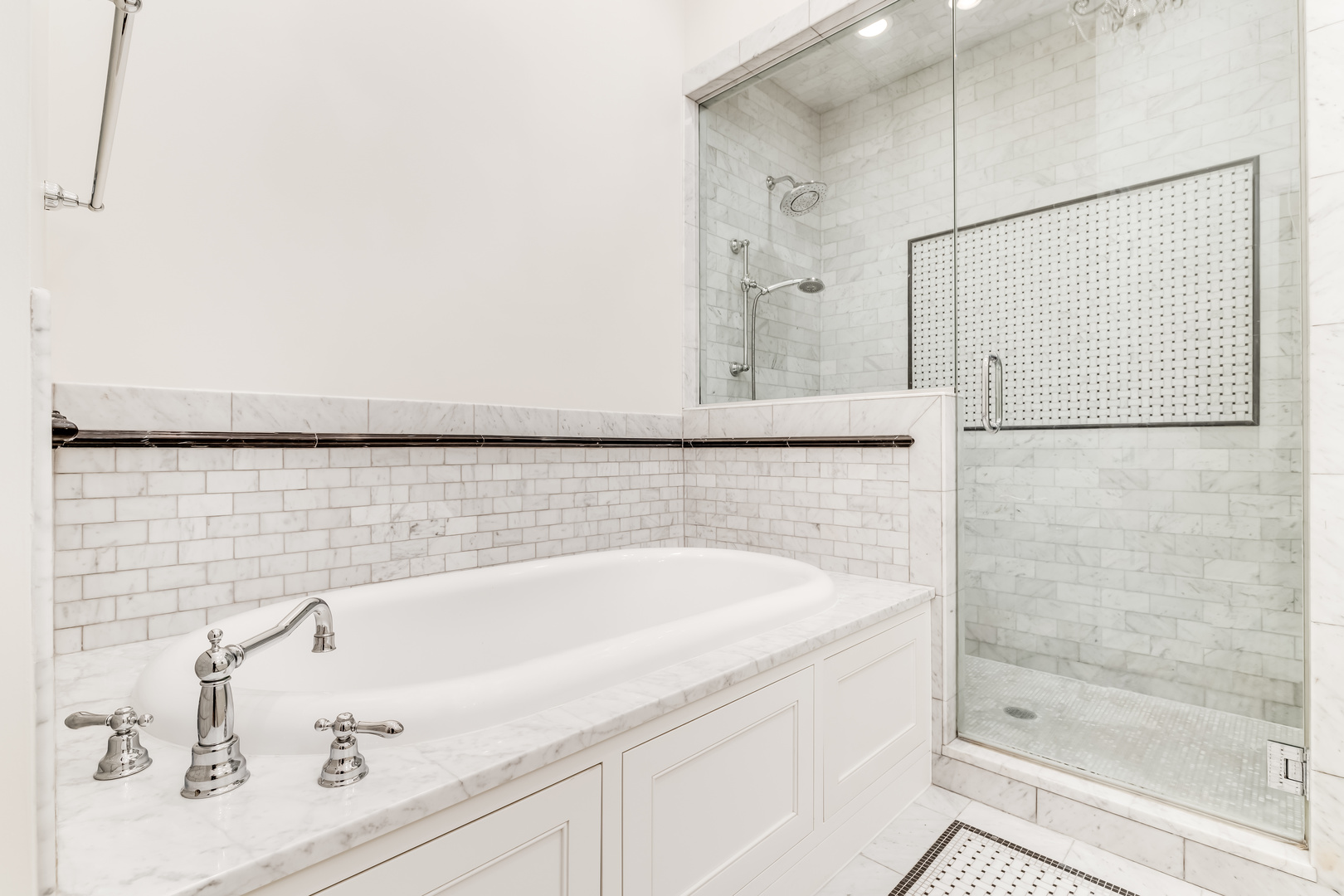 116 West Chestnut Street Chicago, IL 60610 - Photo 14 of 26
