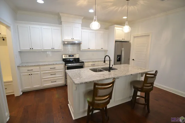 $309,500 | 13126 Cedar Pointe Drive, St. Francisville, LA 70775