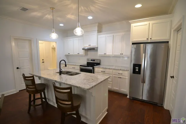 $309,500 | 13126 Cedar Pointe Drive, St. Francisville, LA 70775