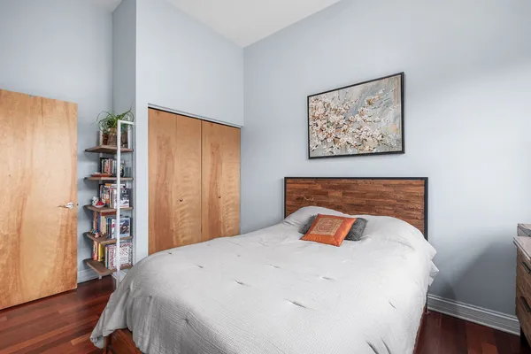 $425,000 | 4755 North Washtenaw Avenue, Unit 305, Chicago, IL 60625