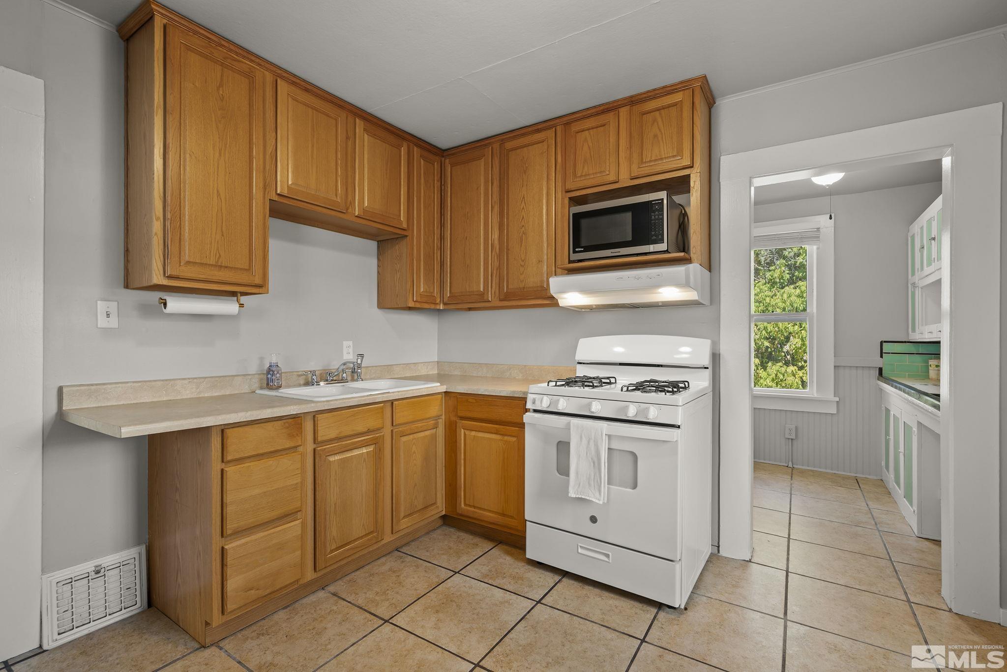 716 Humboldt Street Reno, NV 89509 - Photo 12 of 22 Photo 14