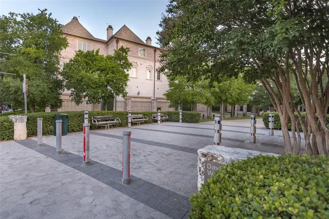 $4,165 | 4719 Cole Avenue, Unit 742, Dallas, TX 75205