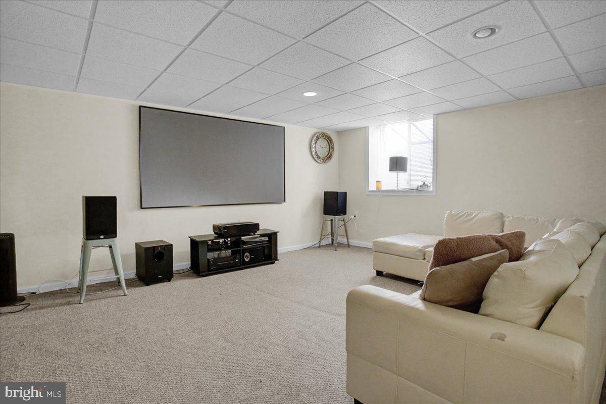 1024 Ithaca Street Reading, PA 19605 - Photo 18 of 41