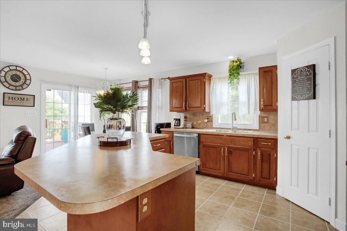 1024 Ithaca Street Reading, PA 19605 - Photo 10 of 41