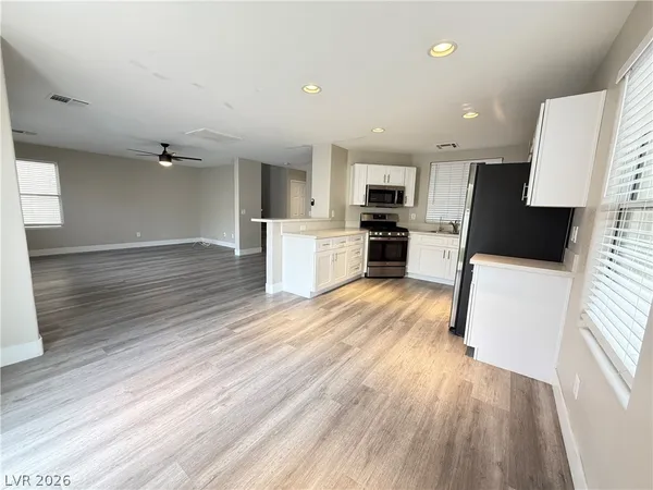 $2,150 | 2538 Begonia Valley Avenue, Henderson, NV 89074