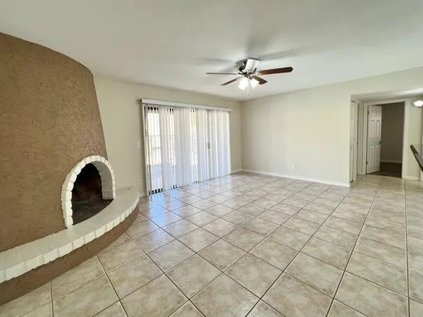 $2,449 | 1762 West Isleta Avenue, Mesa, AZ 85202