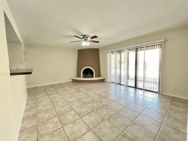$2,449 | 1762 West Isleta Avenue, Mesa, AZ 85202