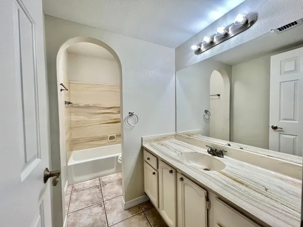 $2,449 | 1762 West Isleta Avenue, Mesa, AZ 85202