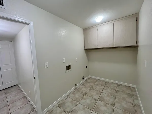 $2,449 | 1762 West Isleta Avenue, Mesa, AZ 85202