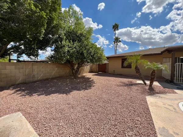 $2,449 | 1762 West Isleta Avenue, Mesa, AZ 85202