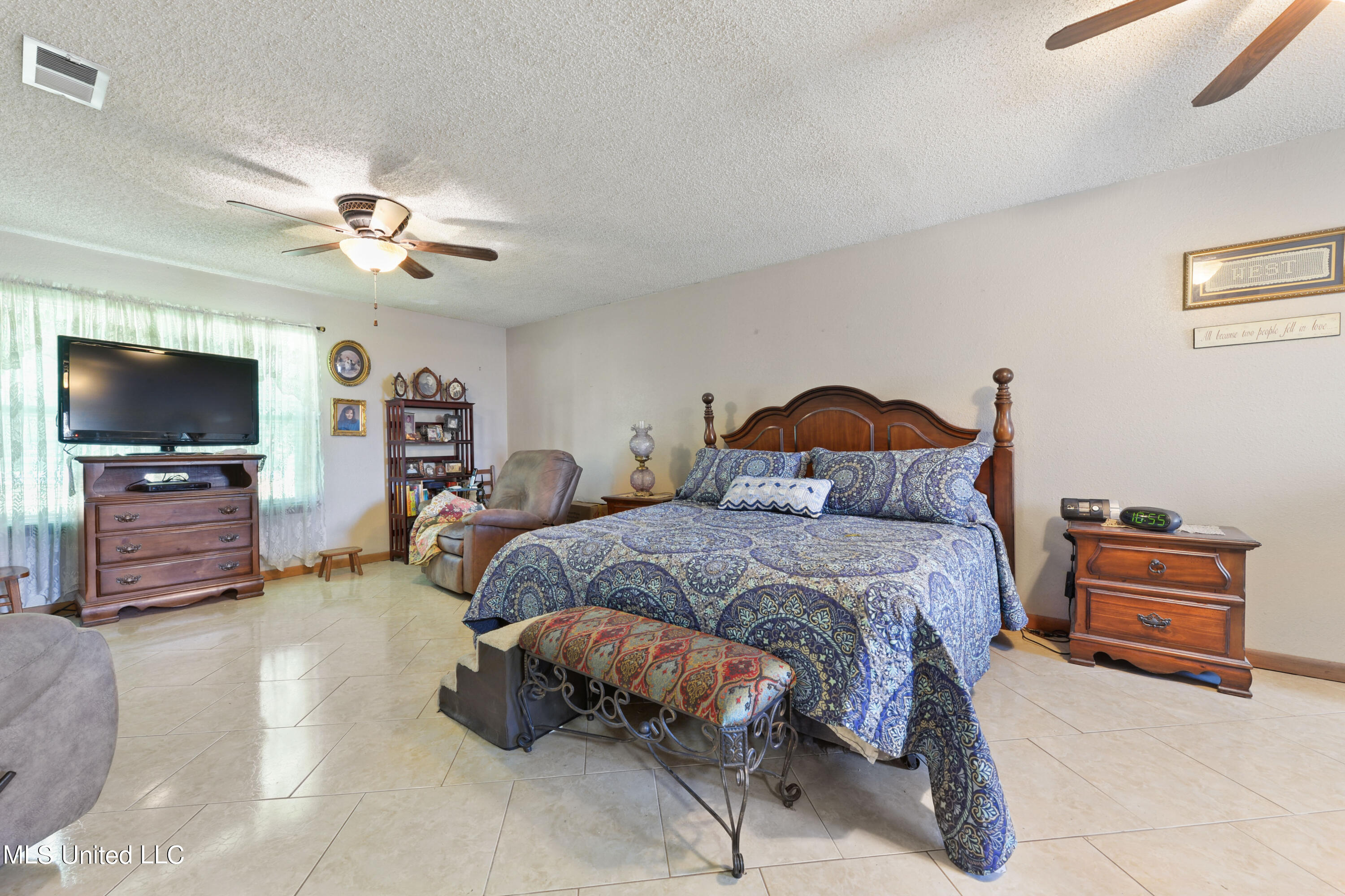 19408 Baria Road Moss Point, MS 39562 - Photo 11 of 40 011