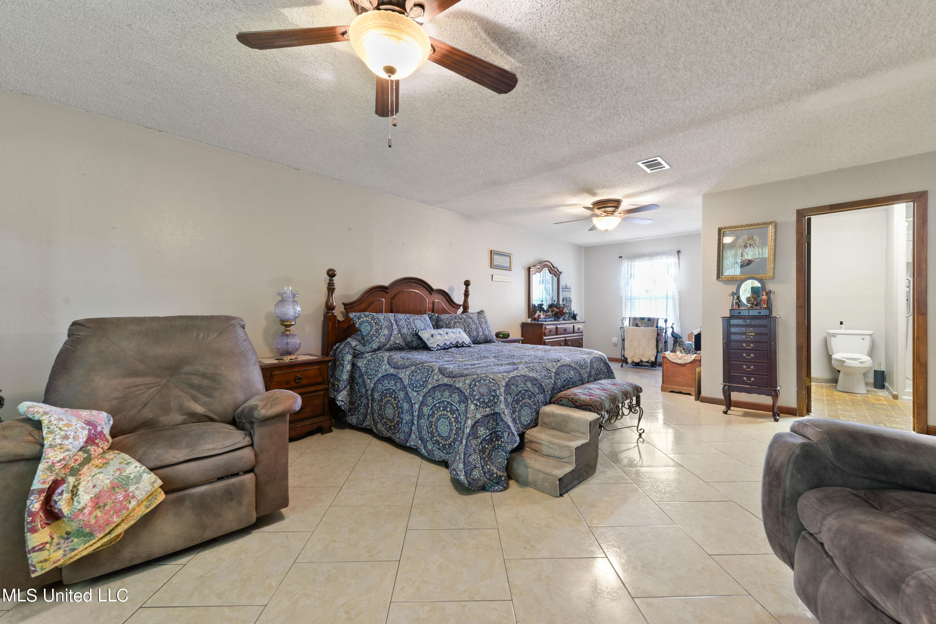 19408 Baria Road Moss Point, MS 39562 - Photo 12 of 40 012