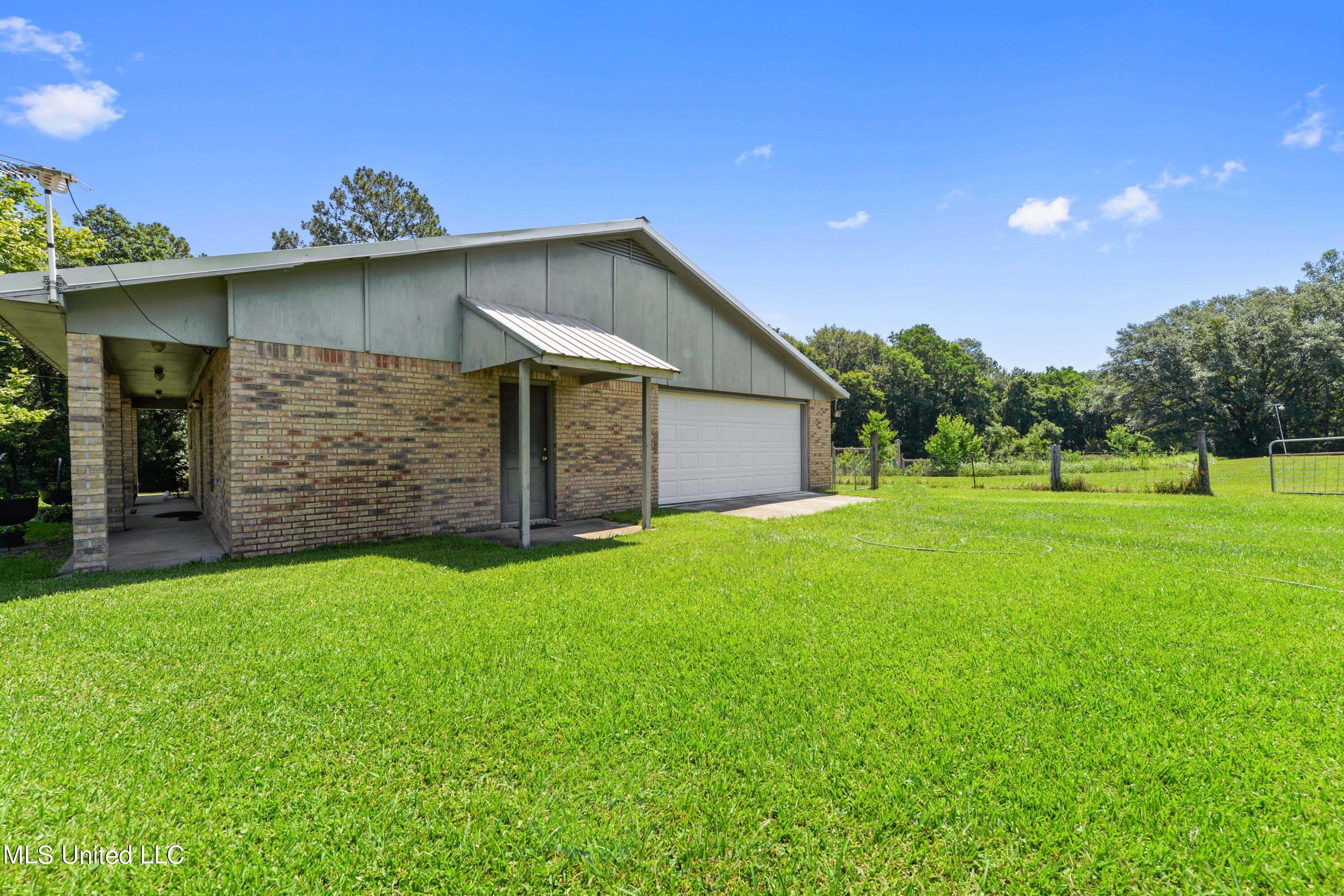 19408 Baria Road Moss Point, MS 39562 - Photo 28 of 40 026