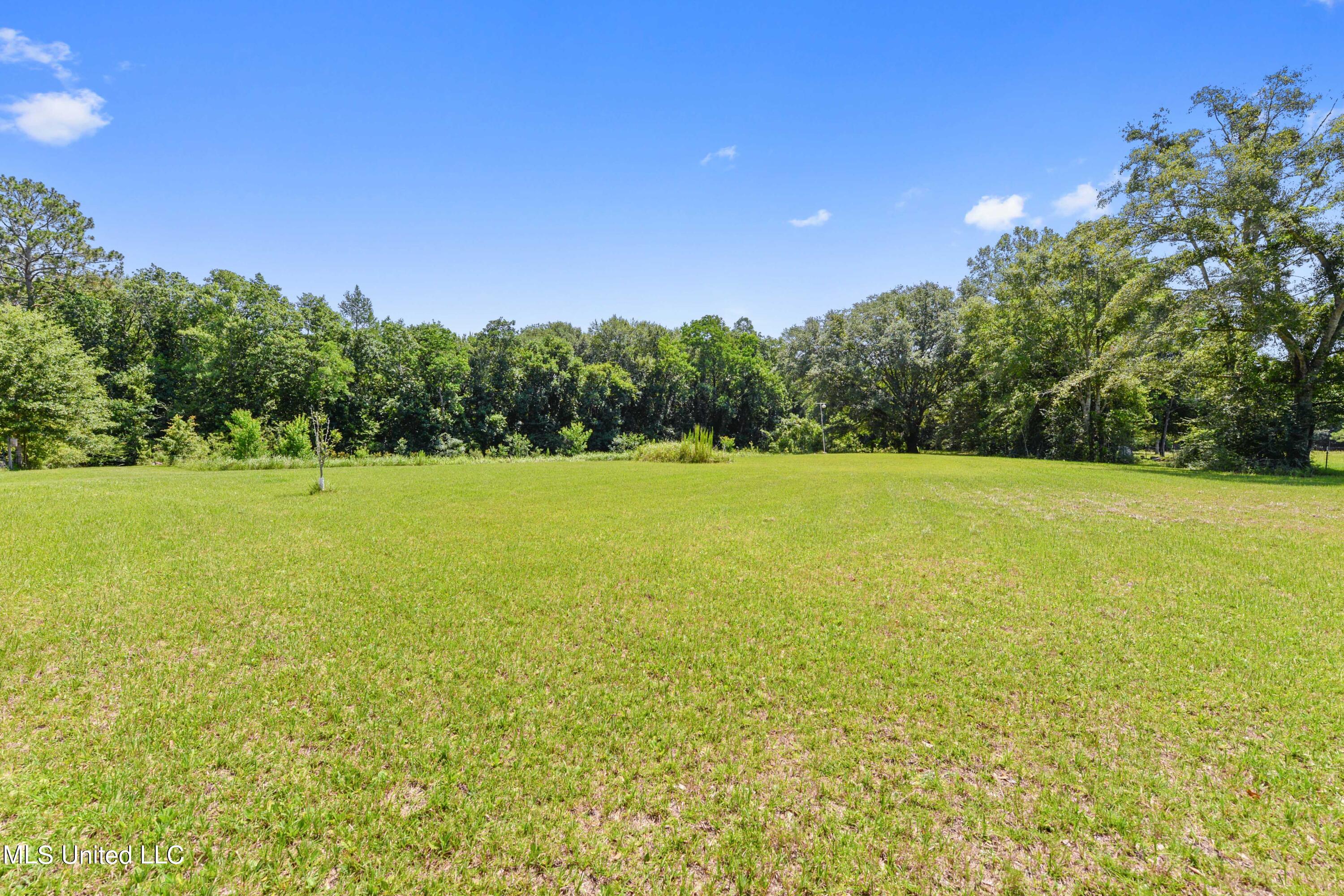 19408 Baria Road Moss Point, MS 39562 - Photo 38 of 40 038