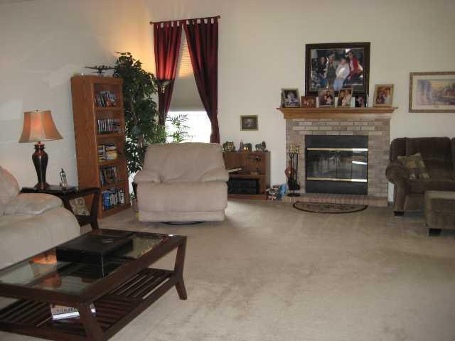 4114 Raintree Road Indianapolis, IN 46234 - Photo 2 of 10