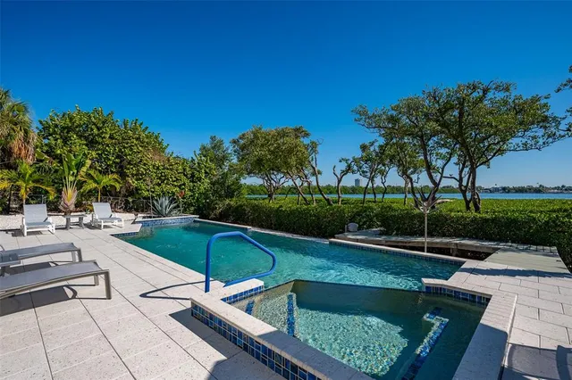 $9,650,000 | 222 Morningside Drive, Sarasota, FL 34236