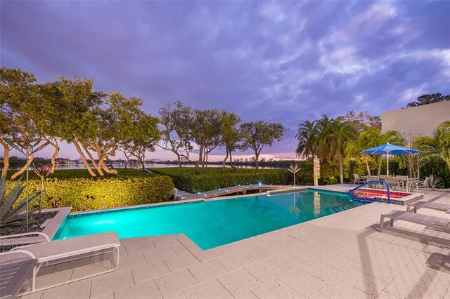 $9,650,000 | 222 Morningside Drive, Sarasota, FL 34236