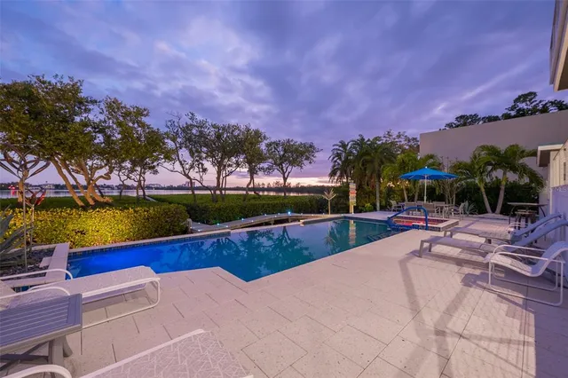 $9,650,000 | 222 Morningside Drive, Sarasota, FL 34236