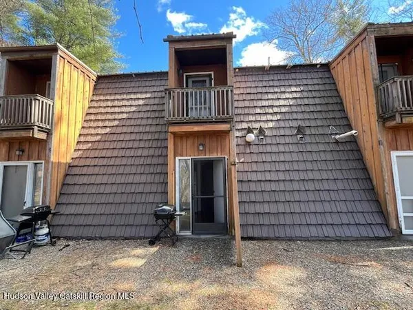 $1,750 | 490 Glasco Turnpike, Unit 2, Saugerties, NY 12477