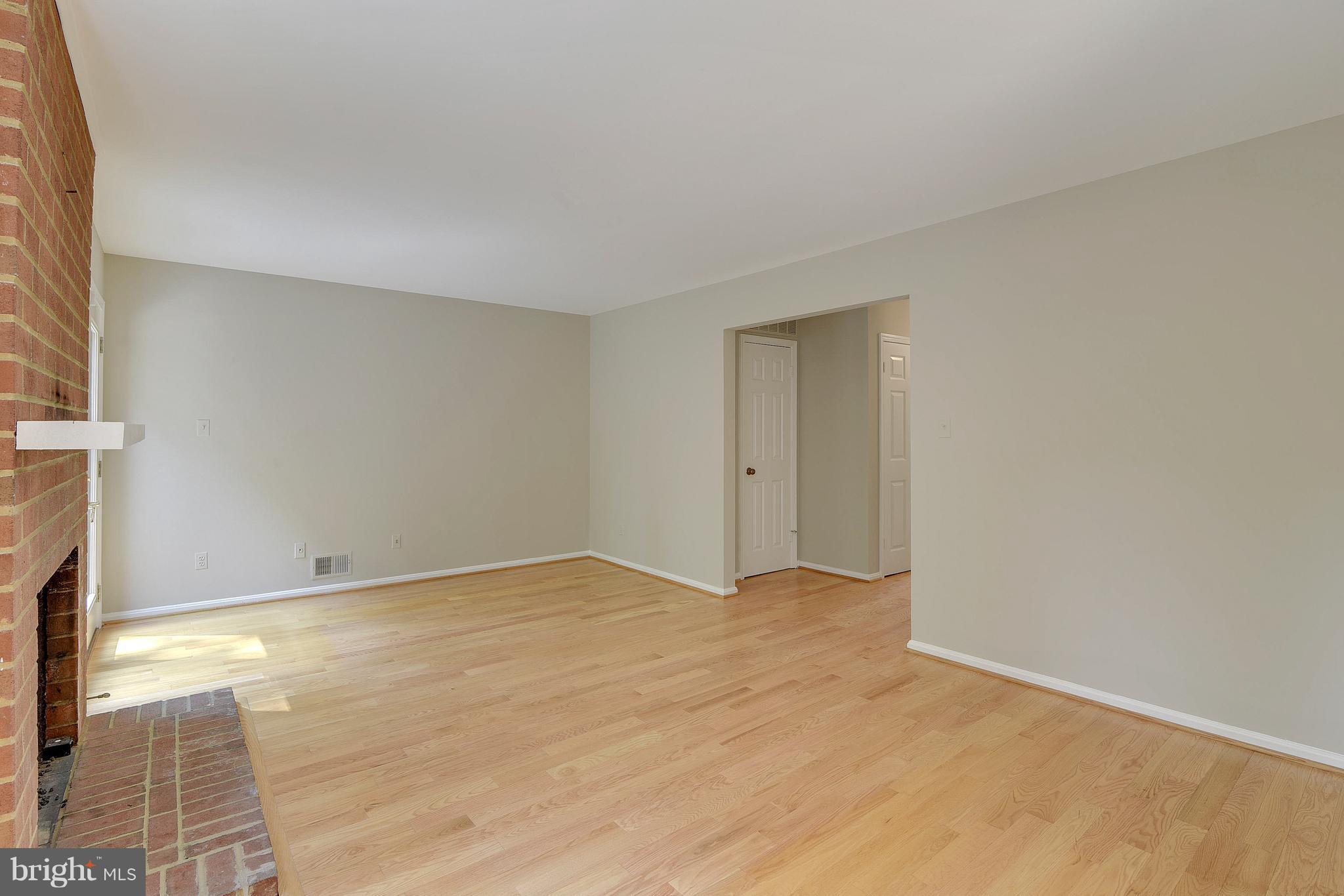 11797 Grey Birch Place Reston, VA 20191 - Photo 9 of 30 Main level family room