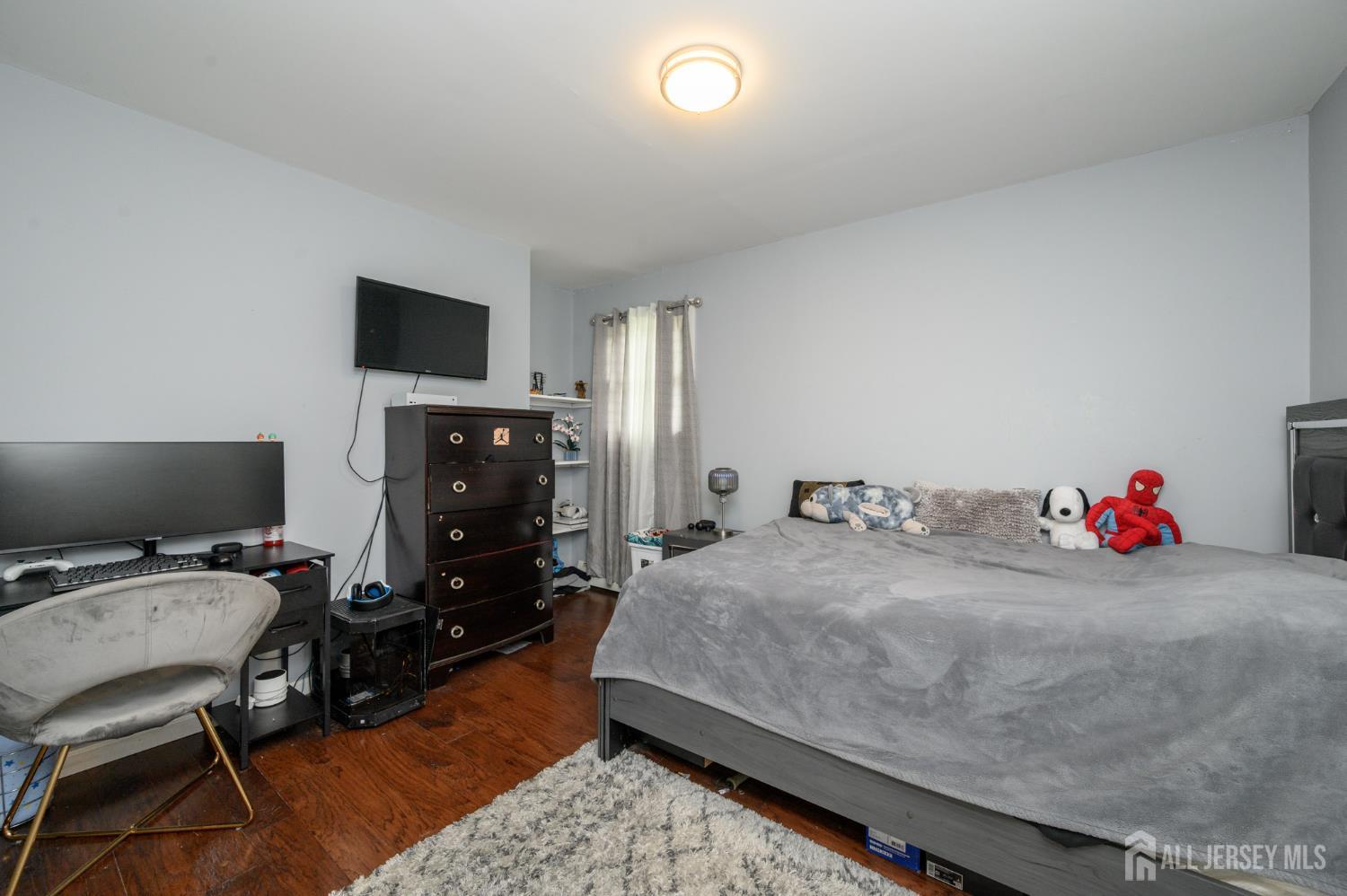 519 Calvert Road North Brunswick, NJ 08902 - Photo 26 of 46