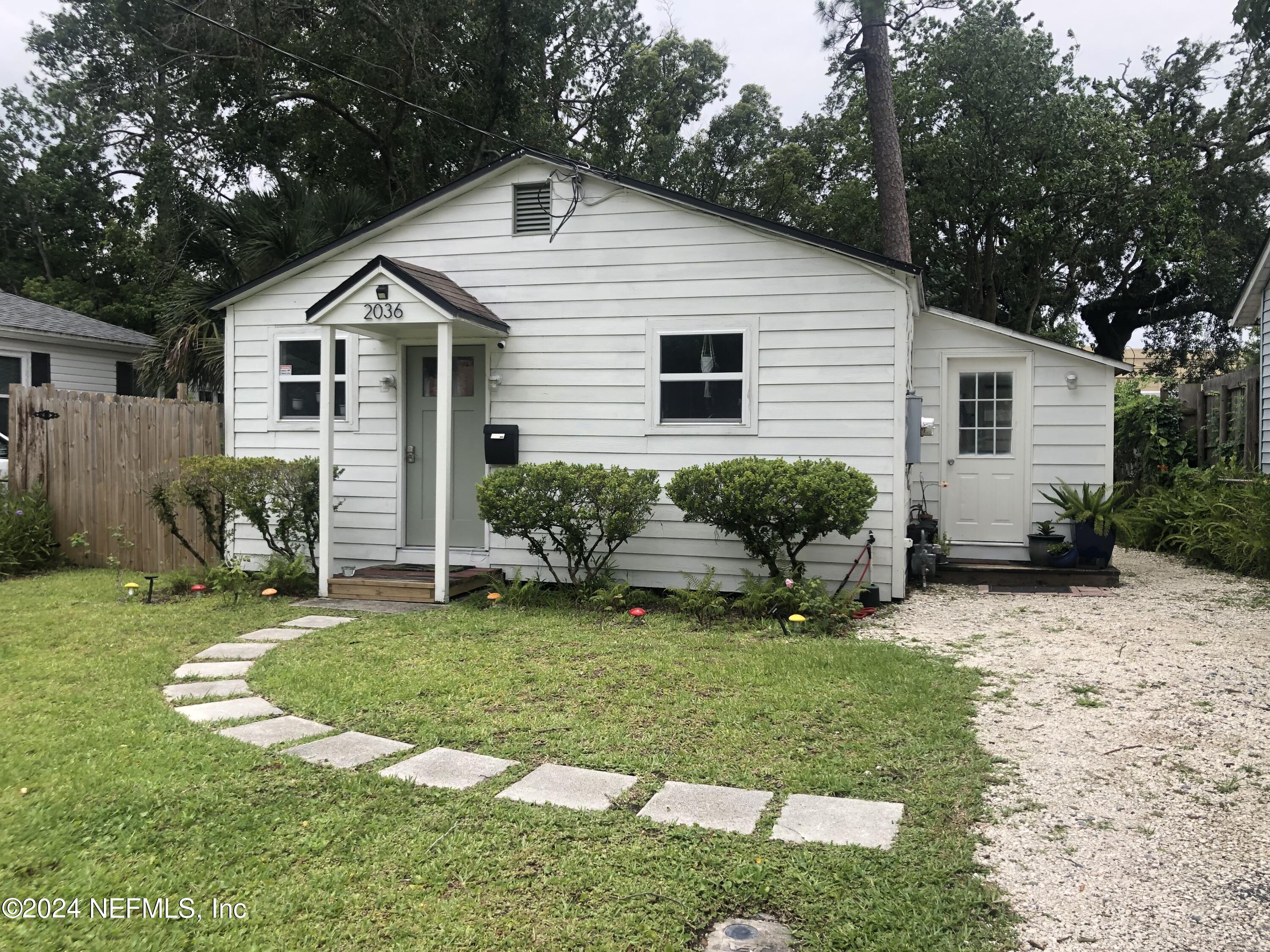 2036 Huntsford Road Jacksonville, FL 32207 - Photo 1 of 23 IMG_7781