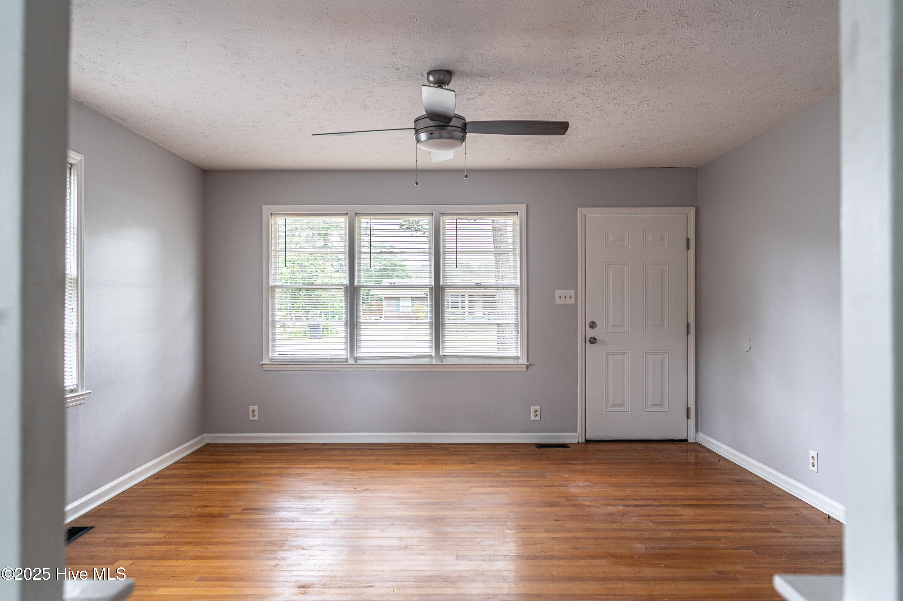 137 Pinecrest Trail Rockingham, NC 28379 - Photo 6 of 35 DSC07595