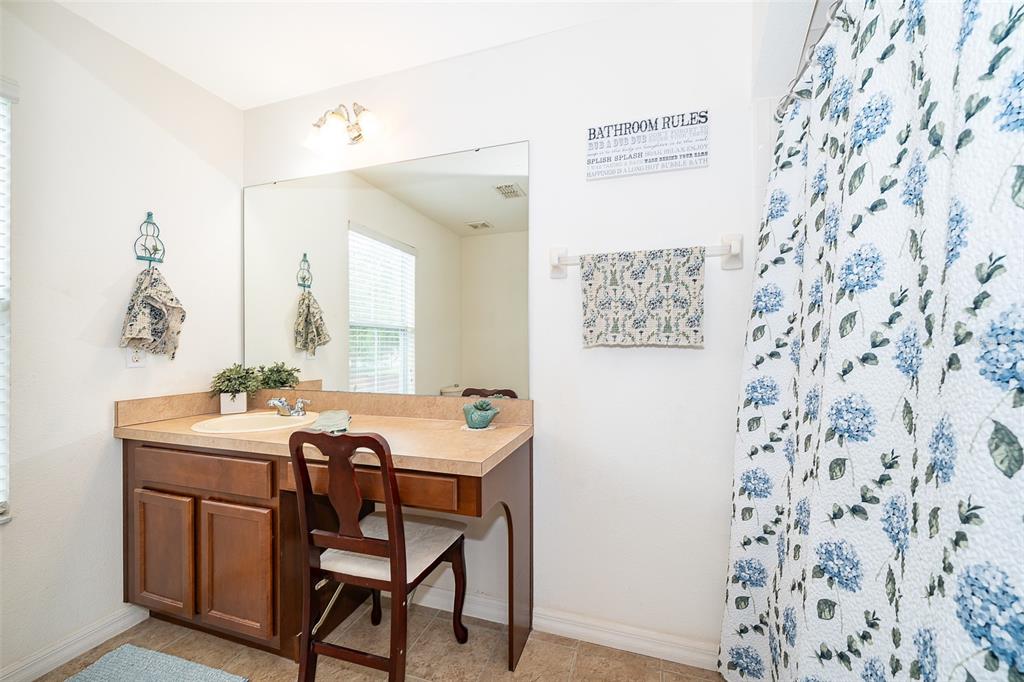 4113 Hedge Maple Place Winter Springs, FL 32708 - Photo 18 of 31 a room with a table and chairs
