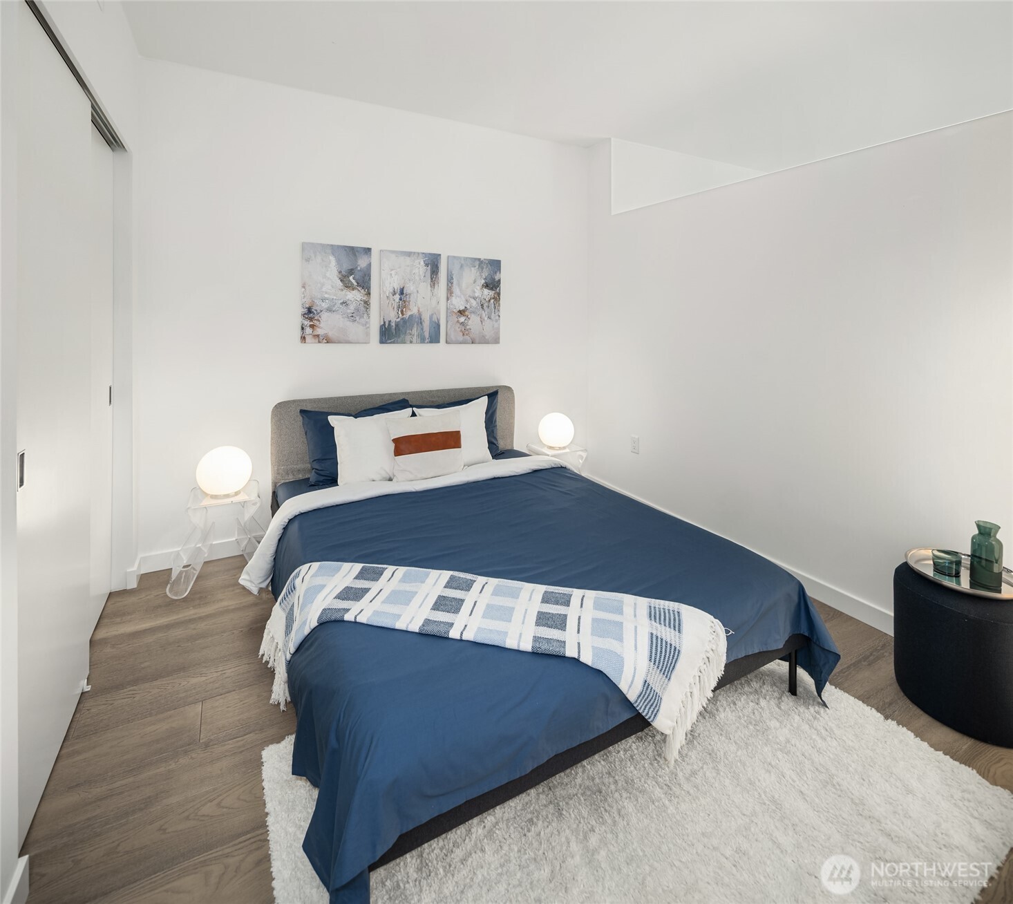 800 Columbia Street, Unit 1703 Seattle, WA 98104 - Photo 8 of 28