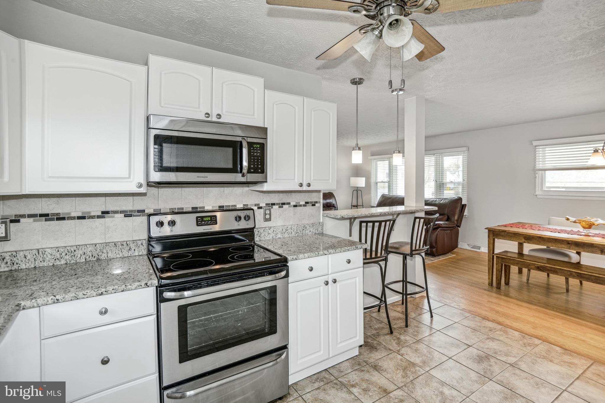 956 Tidewater Road Pasadena, MD 21122 - Photo 8 of 39 Gallery Image 8