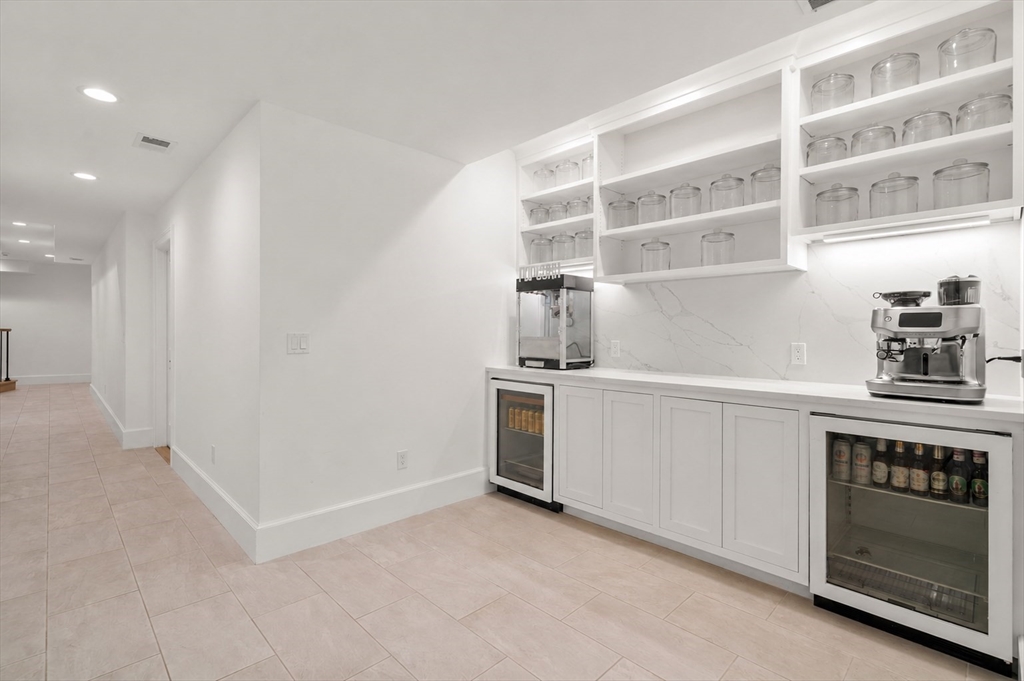 4 Wilson Way Dover, MA 02030 - Photo 28 of 38