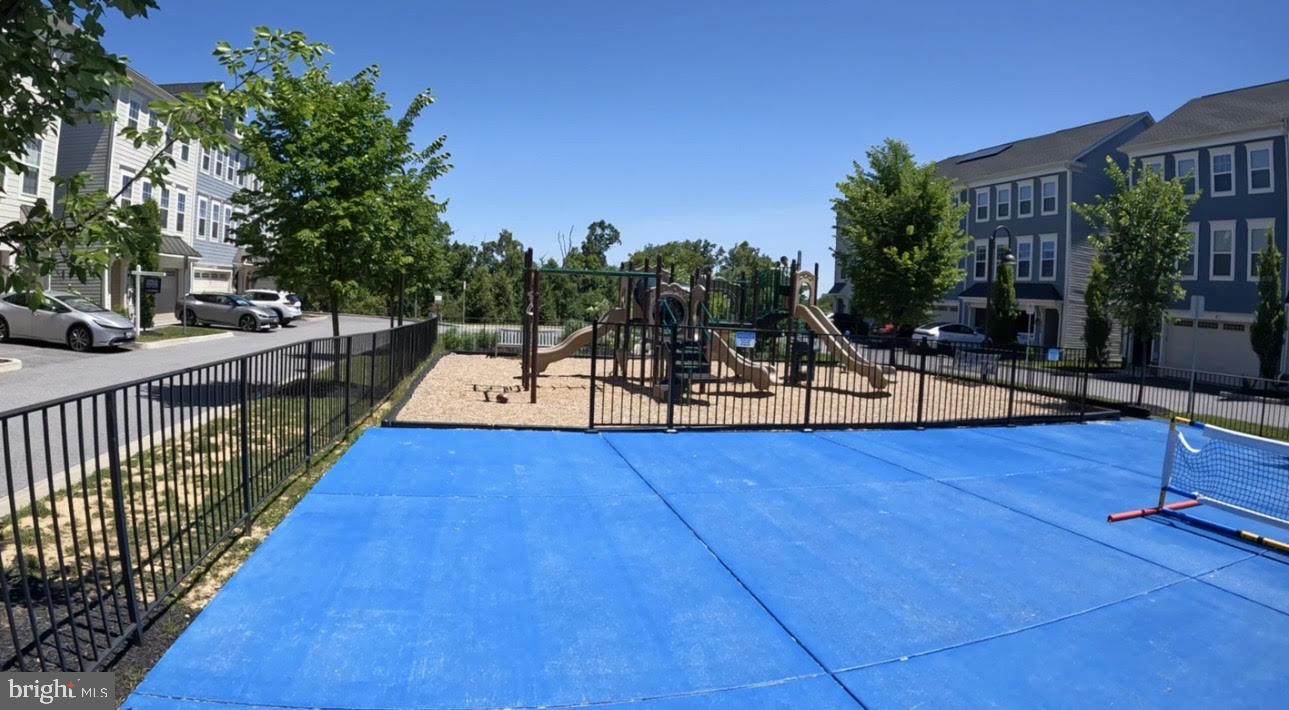 14247 Travilah Road Rockville, MD 20850 - Photo 83 of 100 Community Play Area