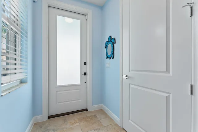 $900,000 | 455 Ocean Ridge Way, Juno Beach, FL 33408