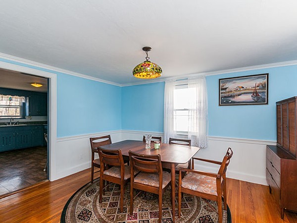 30 Oakmont Road Newton, MA 02459 - Photo 5 of 24