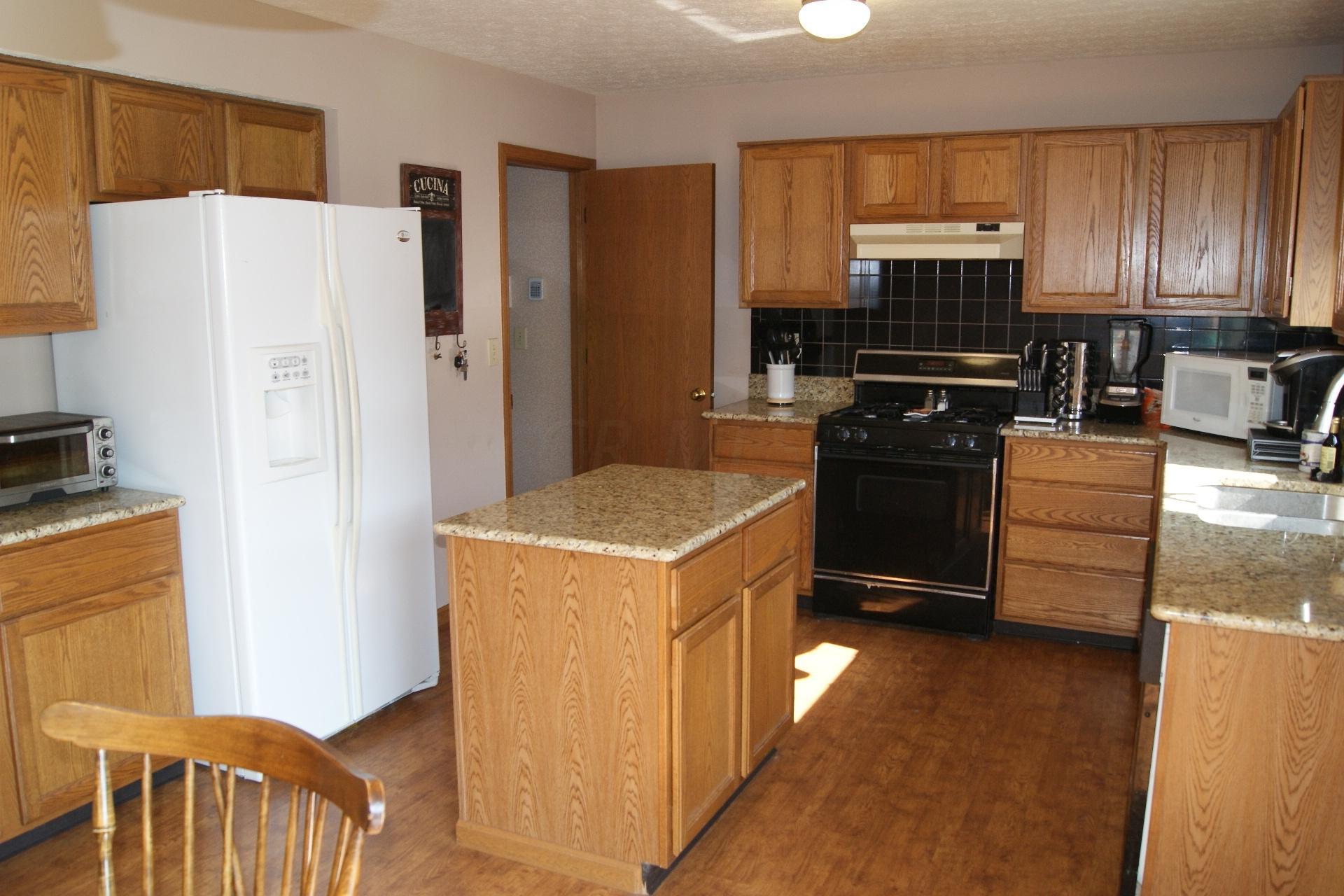 834 Riggsby Road Galloway, OH 43119 - Photo 5 of 23 Gallery Image 5