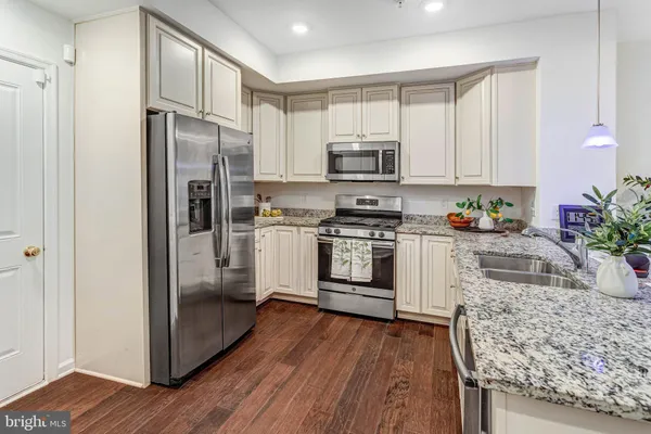 $399,900 | 3544 Briarwood Drive, Dumfries, VA 22026