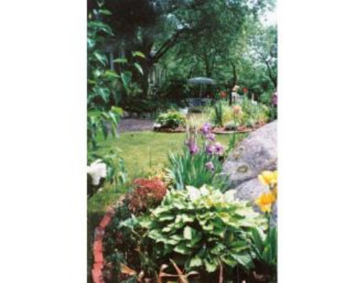 38 Grapevine Road Gloucester, MA 01930 - Photo 2 of 5