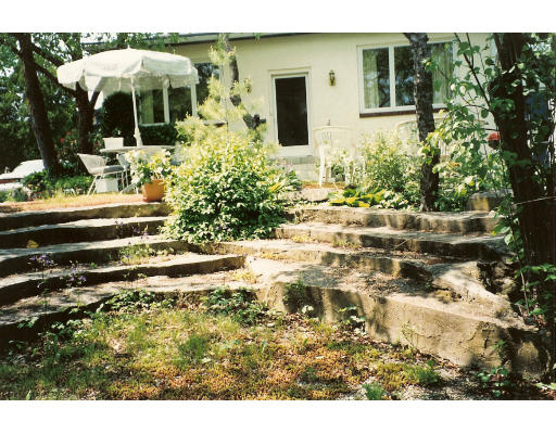 38 Grapevine Road Gloucester, MA 01930 - Photo 4 of 5