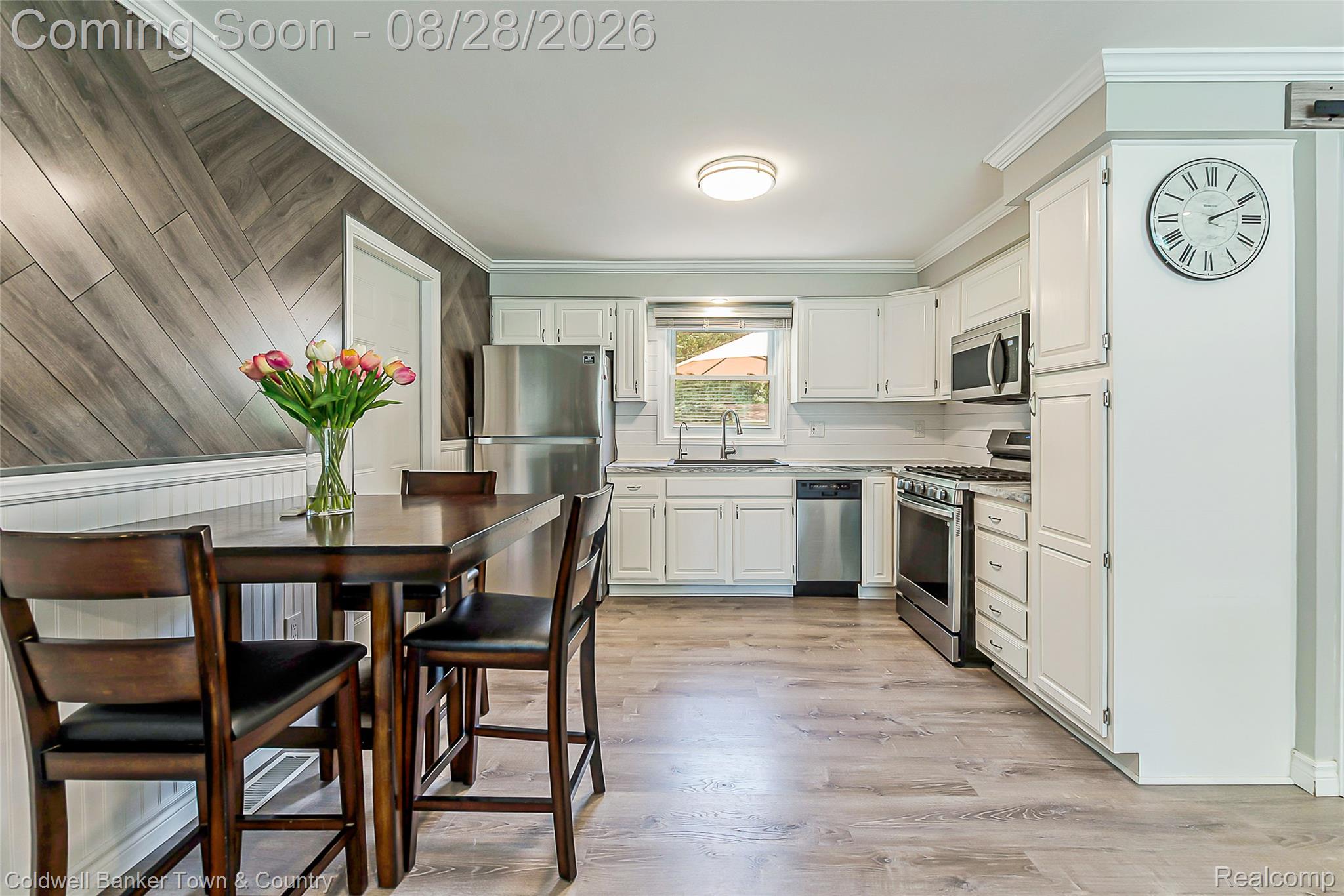 1810 Gray Road Howell, MI 48843 - Photo 12 of 41 DSC_1363-2.jpg