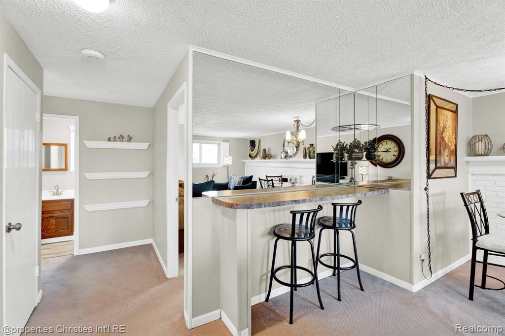 342 Powderhorn Ridge Court Rochester Hills, MI 48309 - Photo 22 of 44