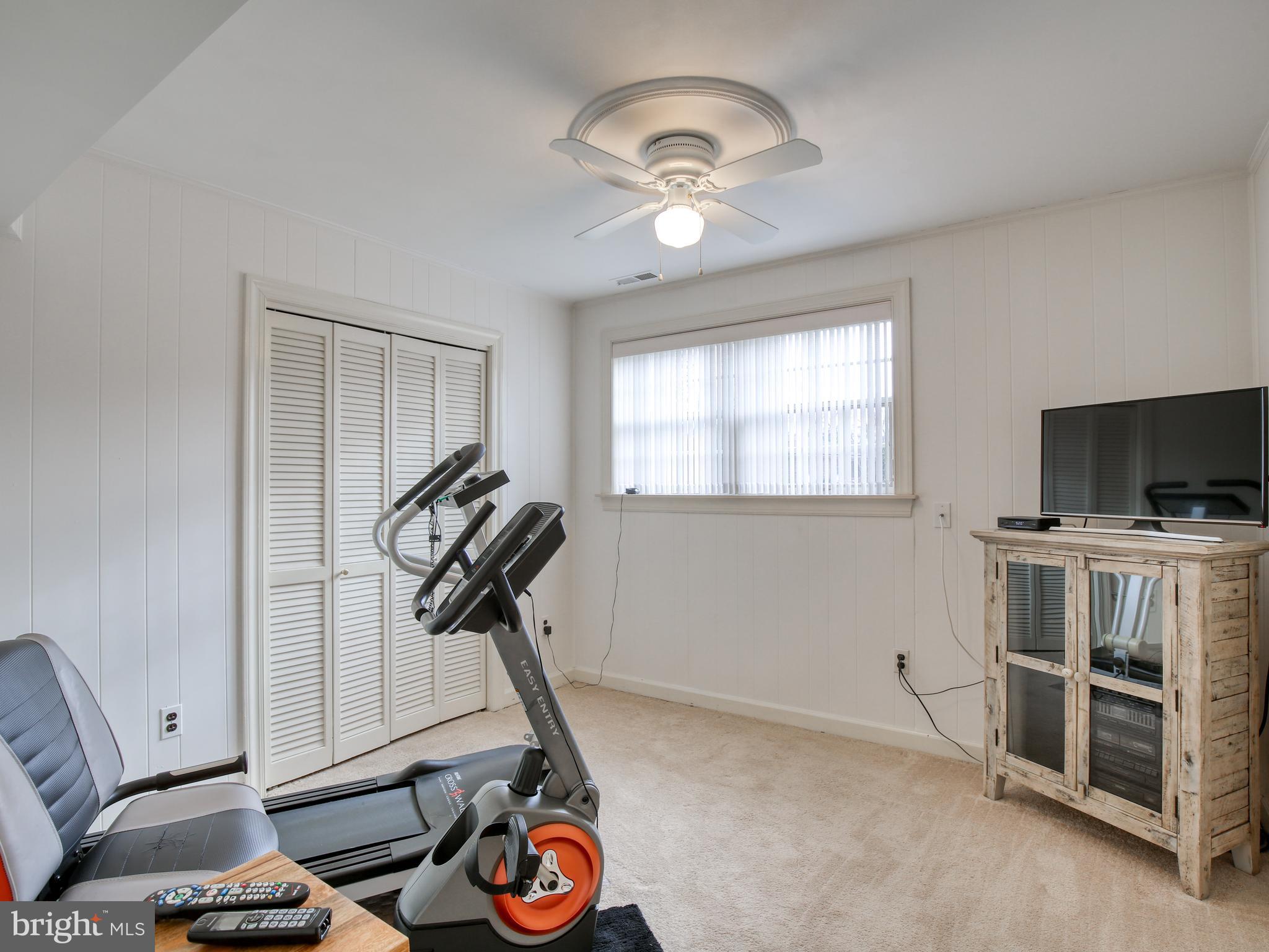 423 Mosby Drive Southwest Leesburg, VA 20175 - Photo 25 of 42 BR/ Exercise Room on Lower Level